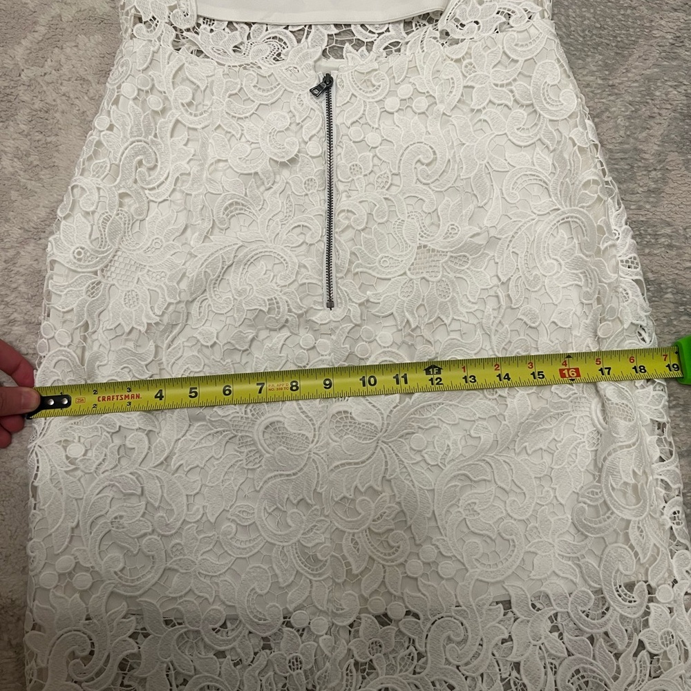 Alice and Olivia Lace open back midi dress - Picture 7 of 7